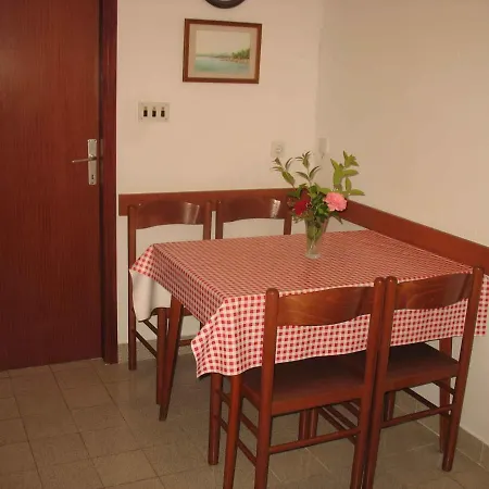 Apartment In Kukljica/insel Ugljan 38772 Kukljica